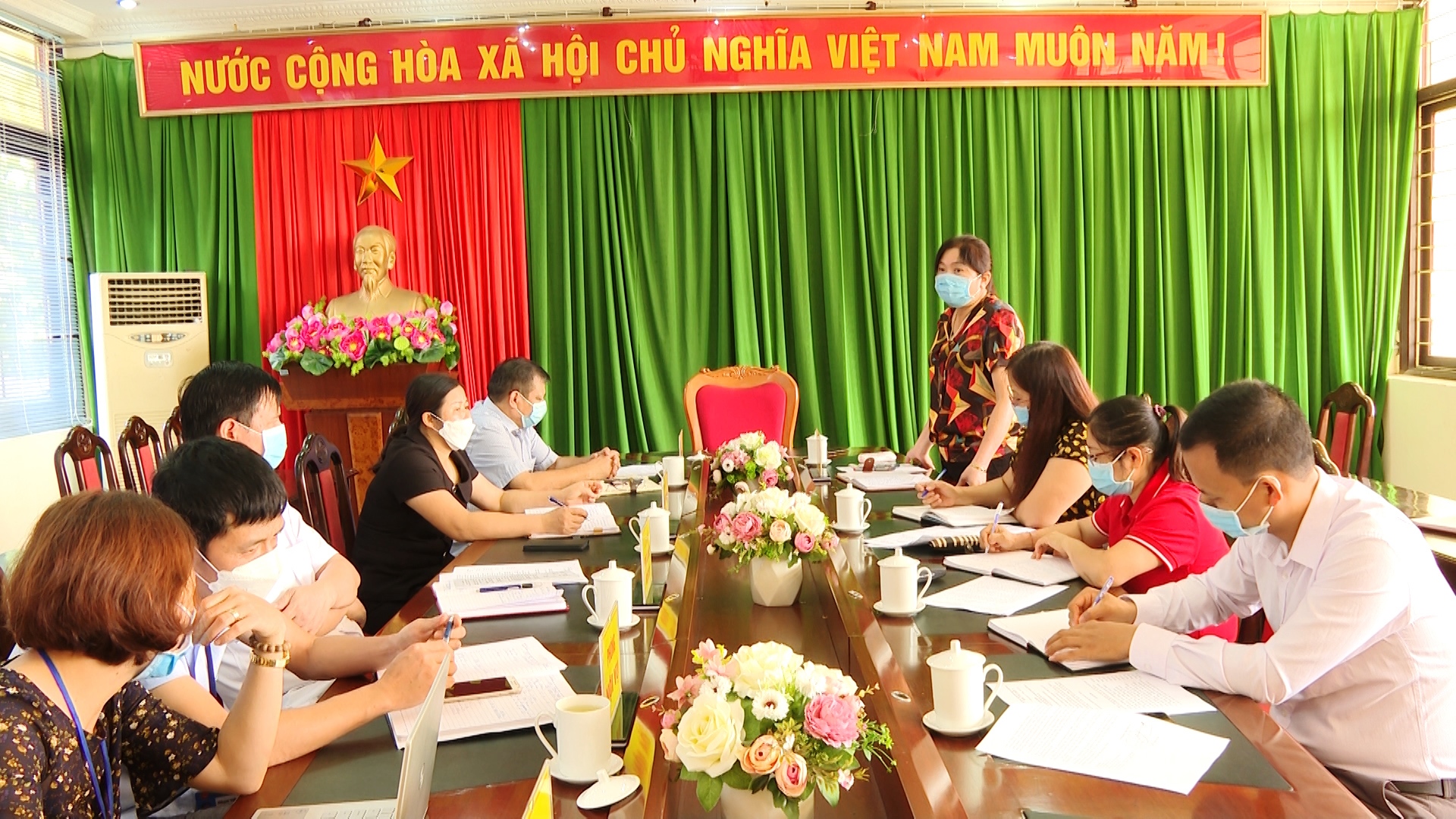 Hội Chữ thập đỏ tỉnh Hà Giang làm việc tại huyện Vị Xuyên.