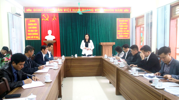Phó Chủ tịch UBND tỉnh Hà Thị Minh Hạnh làm việc với BQL Dự án ĐTXD công trình dân dụng và công nghiệp tỉnh